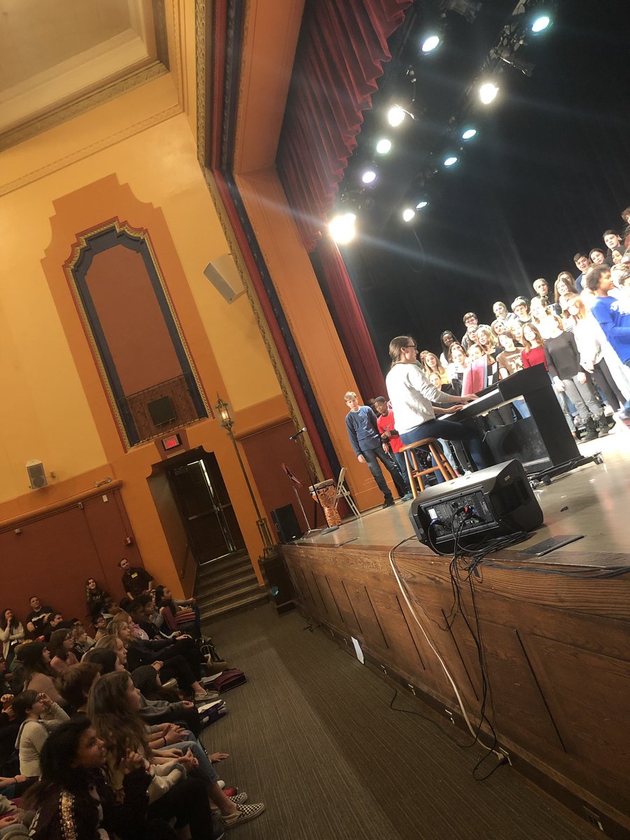 ness_angiem's tweet photo. Community Meeting featuring our Varsity and Concert Choirs, beautiful start to the day #JPScrew #SEL https://t.co/UjpTYMFt5D