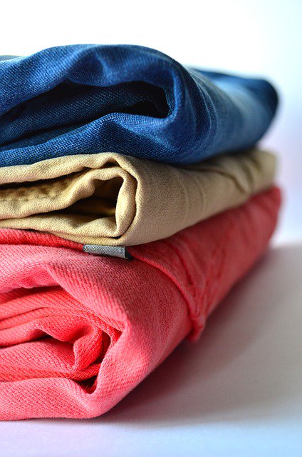 citycleaners's tweet photo. The average family spends between 3.5 and 4.5 hours a week on laundry. Save yourself all of those hours and let City Cleaners wash your laundry for you! This month we will wash, dry and fold your clothes for $1.50/lb. Just imagine what you can do with all of your free time! https://t.co/bExQtnWOMQ