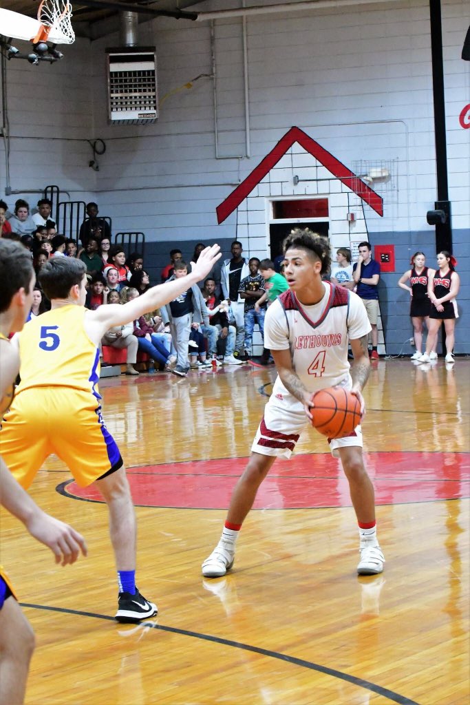 _CoachRichFit's tweet photo. Sharpshooter & dual-athlete @GavanGuillory (2020 ATH) has provided a unique aspect to our offense as a great shooting post since returning from a 2A state runner-up bid in football
#WhyNotWelsh https://t.co/tVdnhByq8S