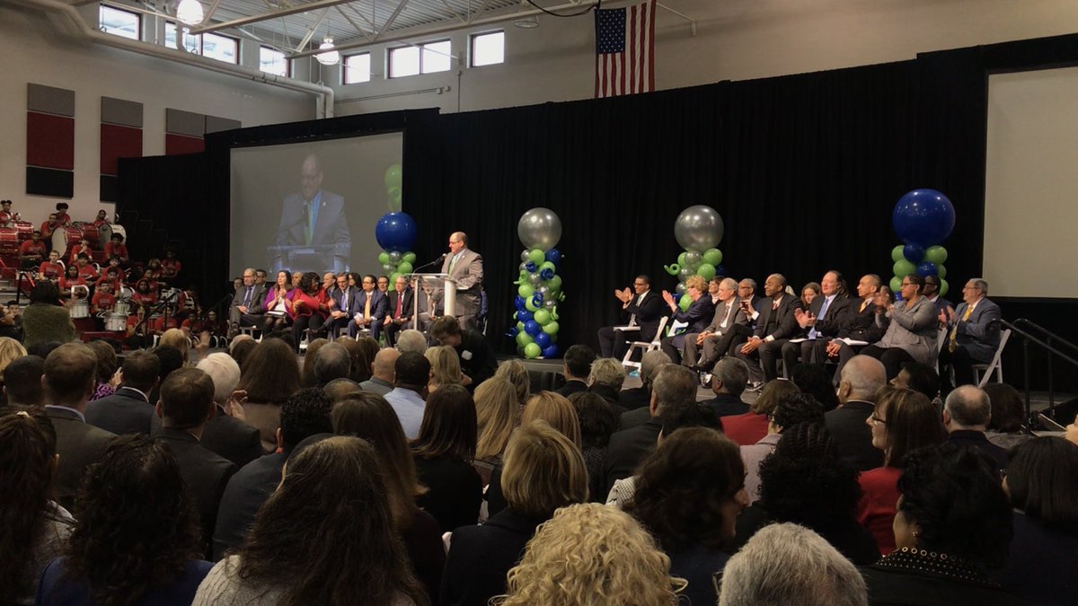 ShannonKantner's tweet photo. “Today we are guaranteeing that your dreams can come true.” - District CEO Eric Gordon #SayYesCleveland #SayYesCLE https://t.co/97qaM3IWyM