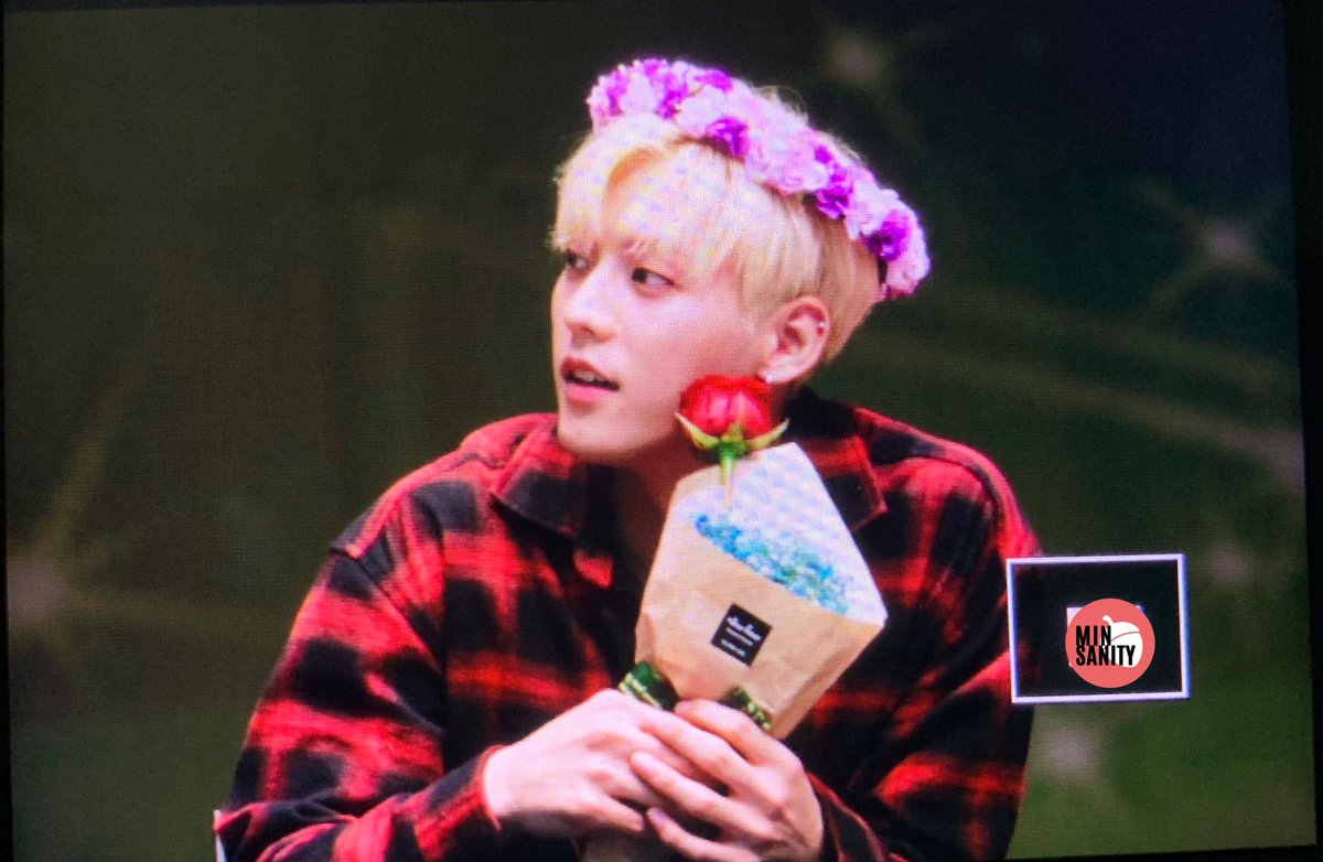 minsanity1129's tweet photo. 190118 목동 싸인회
#비투비 #이민혁 #HUTAZONE #YA #LEE_MINHYUK 
#BTOB #MINHYUK @btob2mh
30대의 귀여움 https://t.co/jajtp54lyv