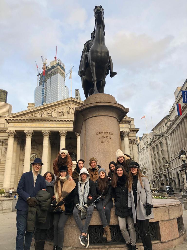 In The City with our #Batxillerat #Economics students. We have seen #theroyalexchange and the #bankofenglandmuseum.