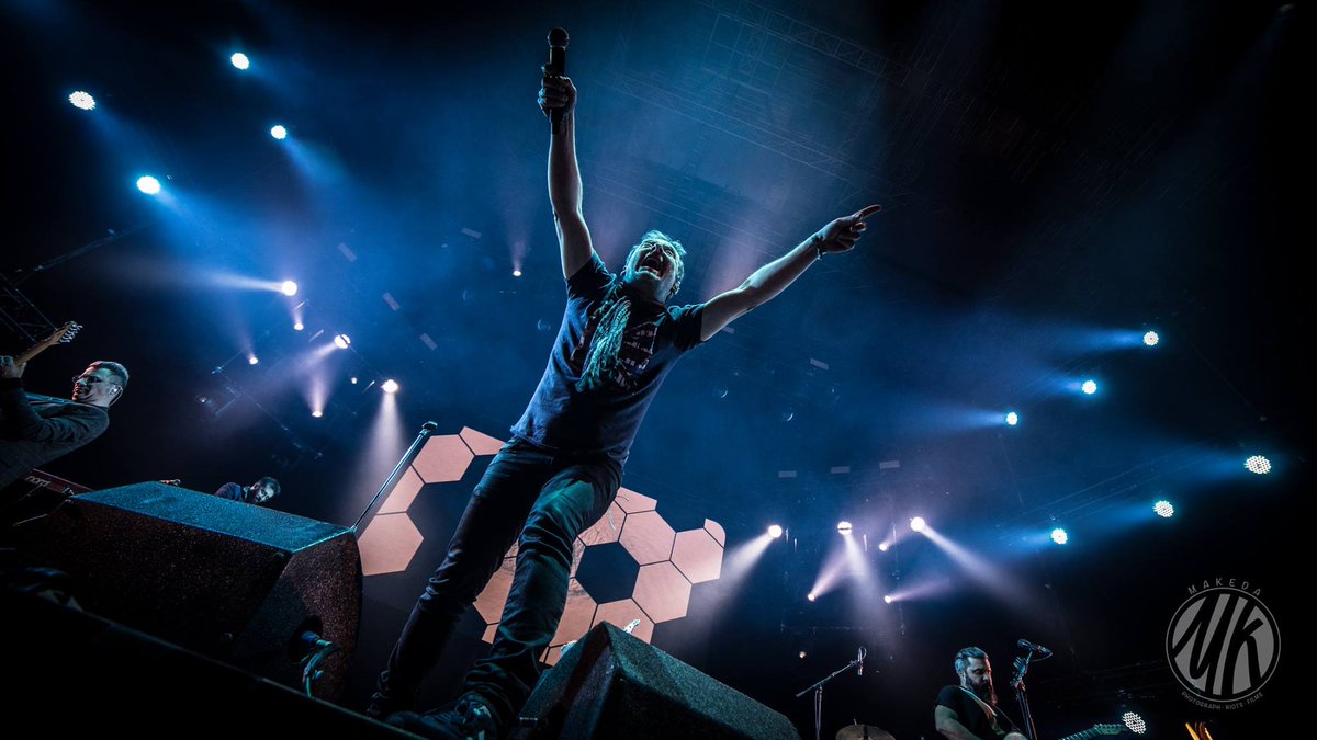 ¿Que cómo vivimos ayer el «Lenovo Sounds Different»? 👇👇
Los «fotones» de nuestro compañero A. Makeda, la mejor definición gráfica. Pronto, la crónica al completo.💘

 📷A. Makeda