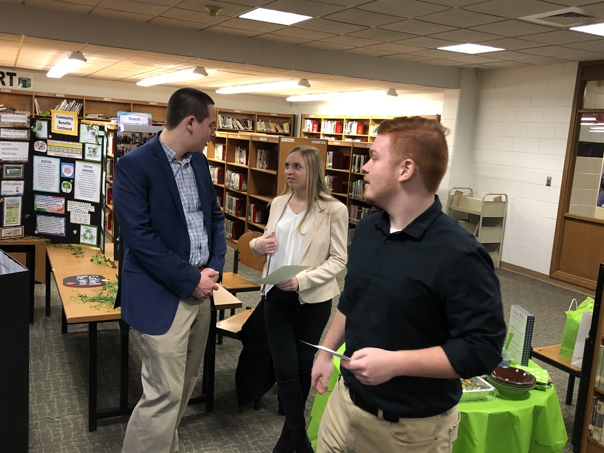 WholeChildEdu's tweet image. Pat-Med ⚫️🔴 proud. Our first ever Civics Day. Two amazing classes and projects...I’m blown away by our teachers and kids. ♥️