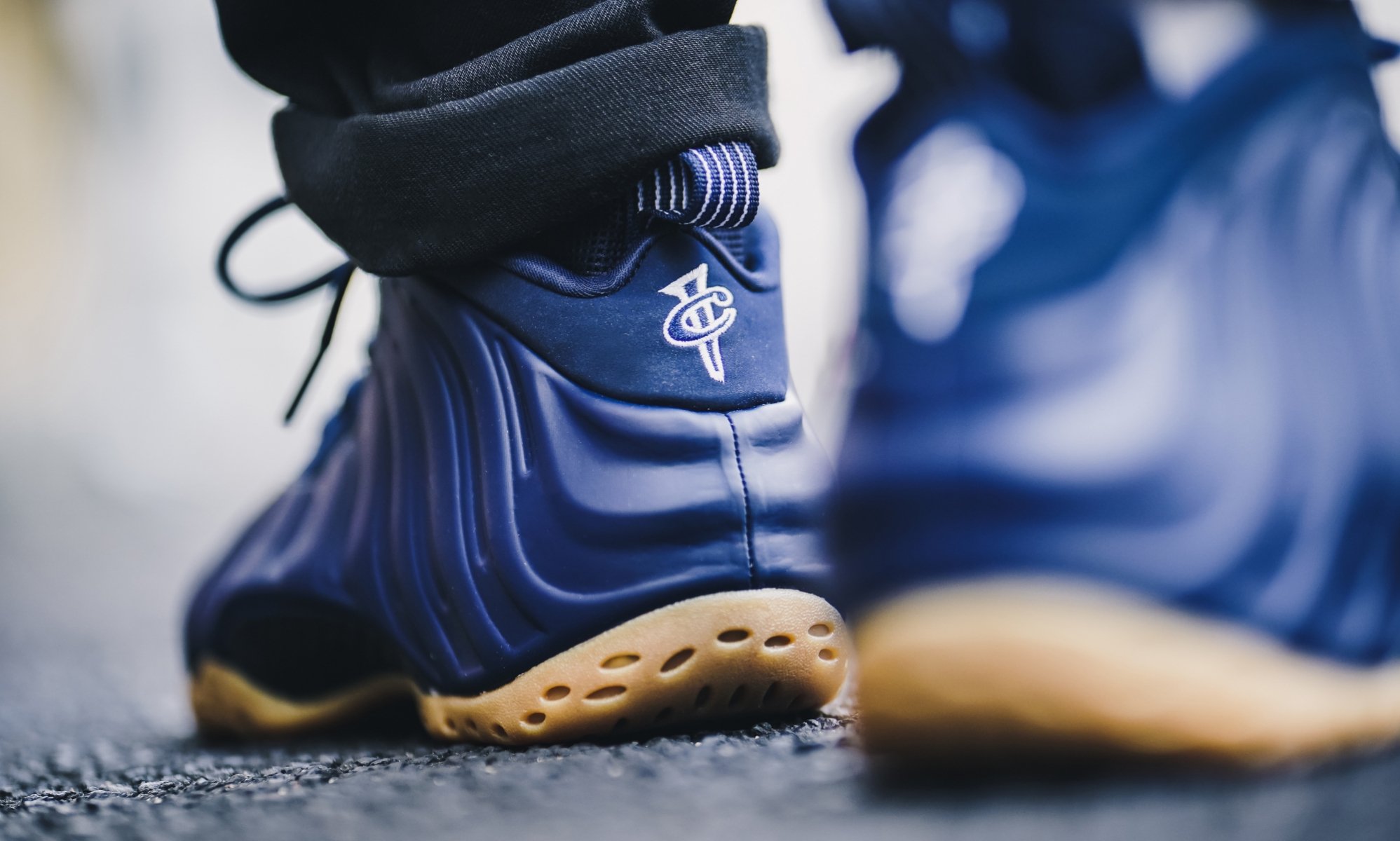 Foamposite one navy gum deals
