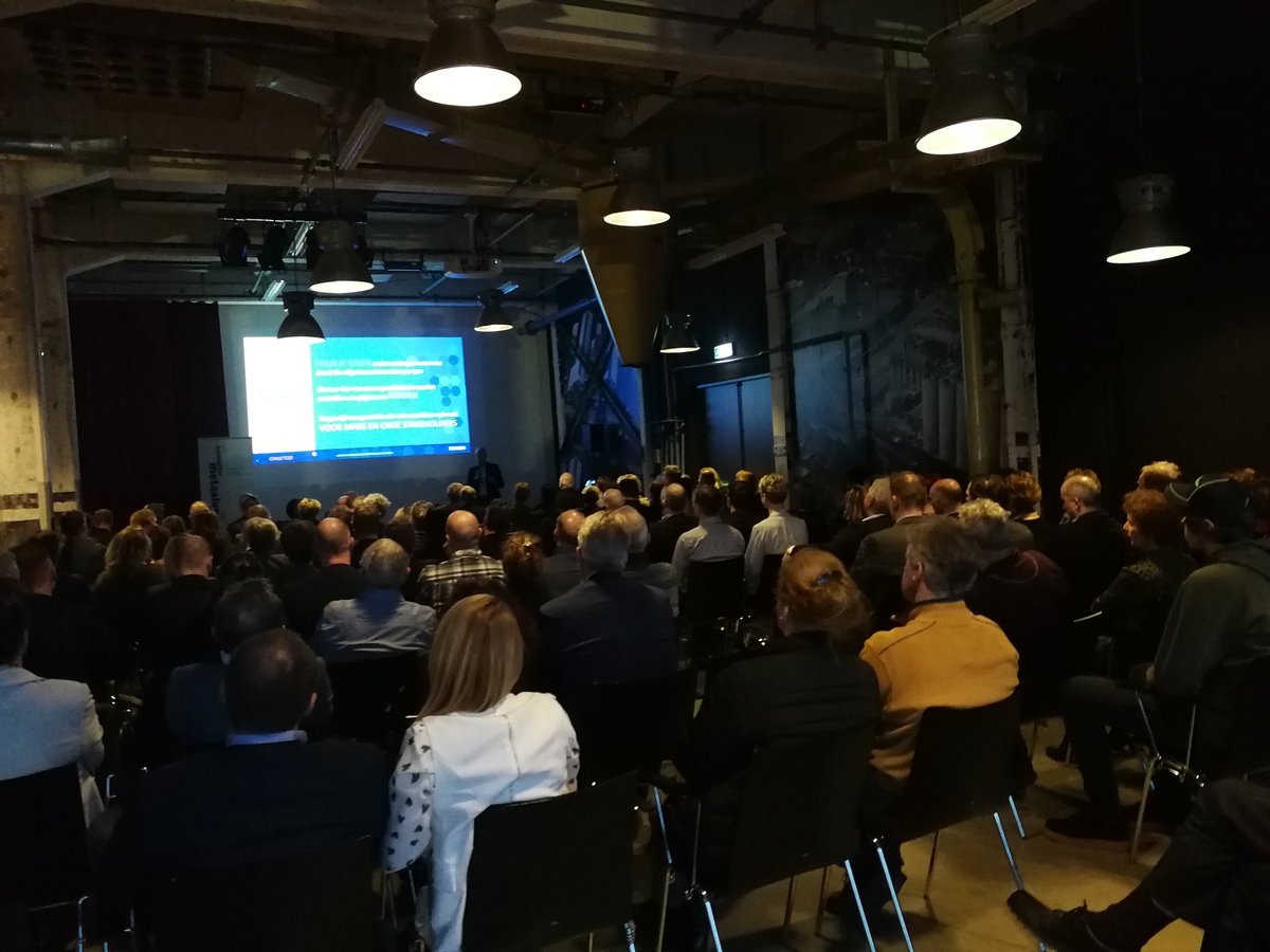 ankemeuffels's tweet image. Leading Edge engineering bij #Mars samen met toeleveranciers zoals #Orangeworks. Mooie duopresentatie van Maurice Vd Elzen en Jan de Wringer op een bomvolle nieuwjaarsbijeenkomst district Zuidoost #Metaalunie op de #Noordkade