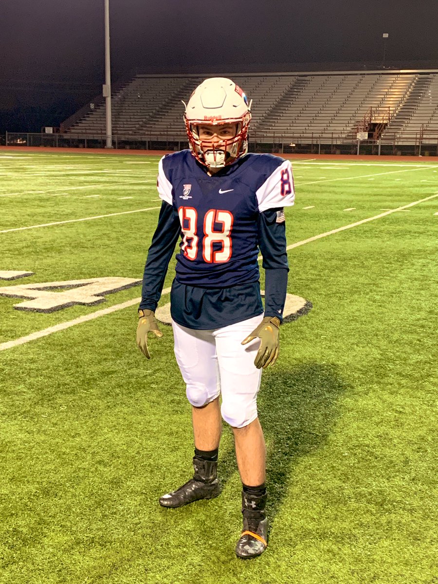 Game time just over 2 hours away! Boys look ready.... Jack had a Reception that he took in for a TD during the scrimmage yesterday.  Let’s get another Jack!  #usnft #whosnext #EarnYourStars