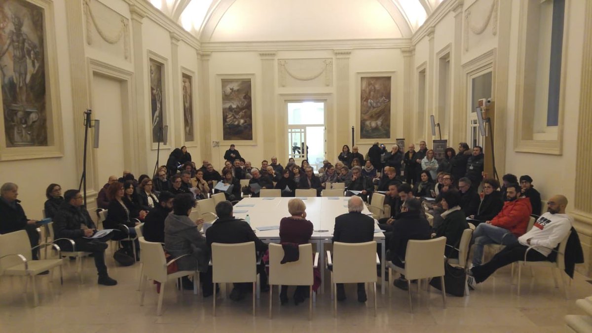 MuCastromediano's tweet photo. Stiamo parlando con creativi, design e artigiani di merchandising dei Poli museali #MuseoCastromediano #Lecce #ConvittoPalmieri https://t.co/LjEHifZ0sL