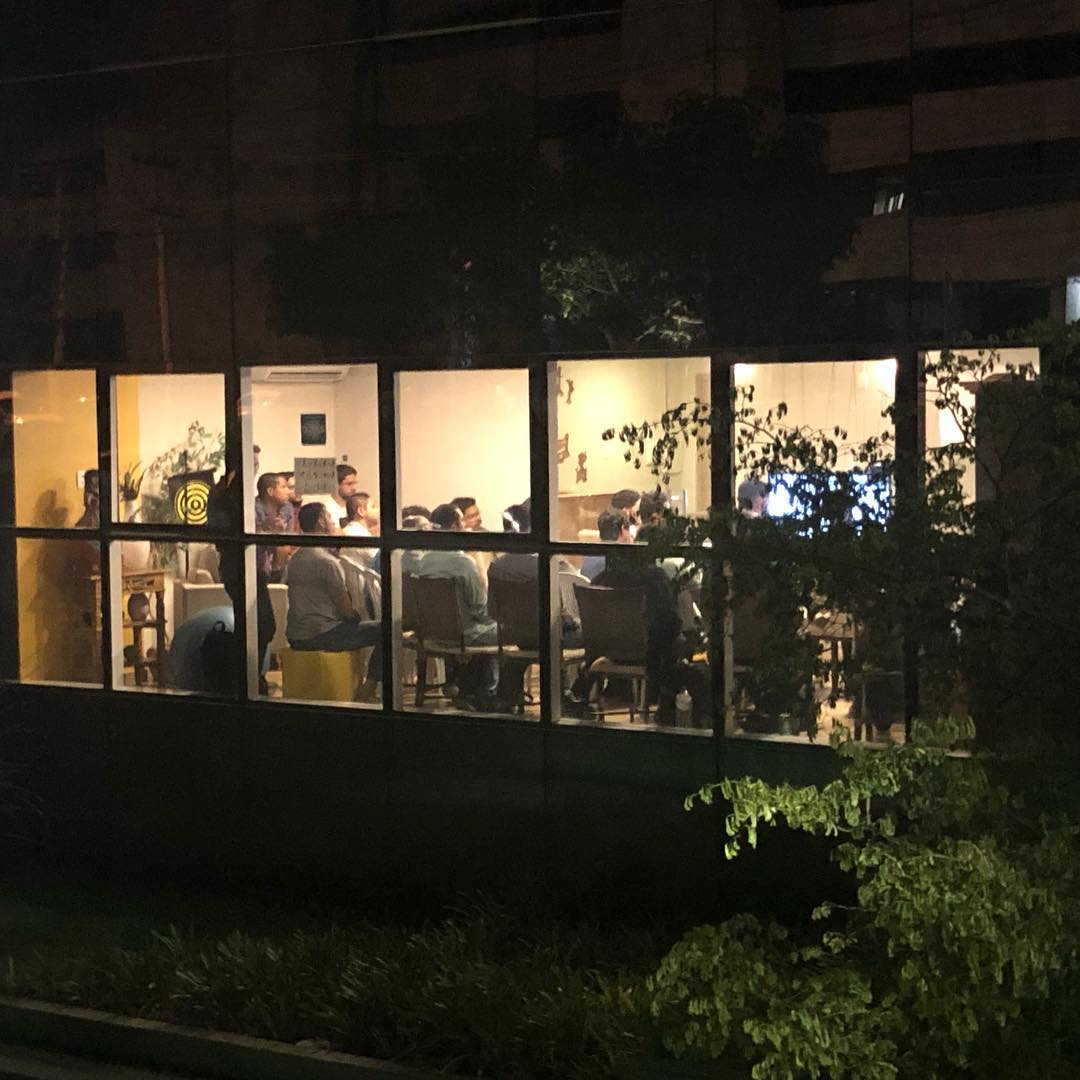 ETTBrasil's tweet image. Ontem nosso especialista Lucas Cortez esteve no Meetup do #PHPFC - PHP For Community do grupo do #PHPDF! Contamos com a presença do Renato Mendes da Usabilla que nos contou um pouco mais sobre desenvolvimento de microservices e a participação do Docker e Kafka nesta arquitetura!