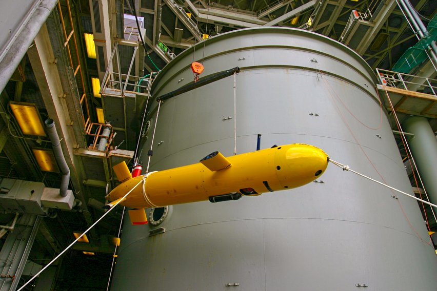 USM offers the only ocean engineering degree in Mississippi, providing students with a pathway to careers in shipbuilding, maritime industry, offshore exploration, environmental monitoring, and port operations, as well as with the Department of Defense and other federal agencies.