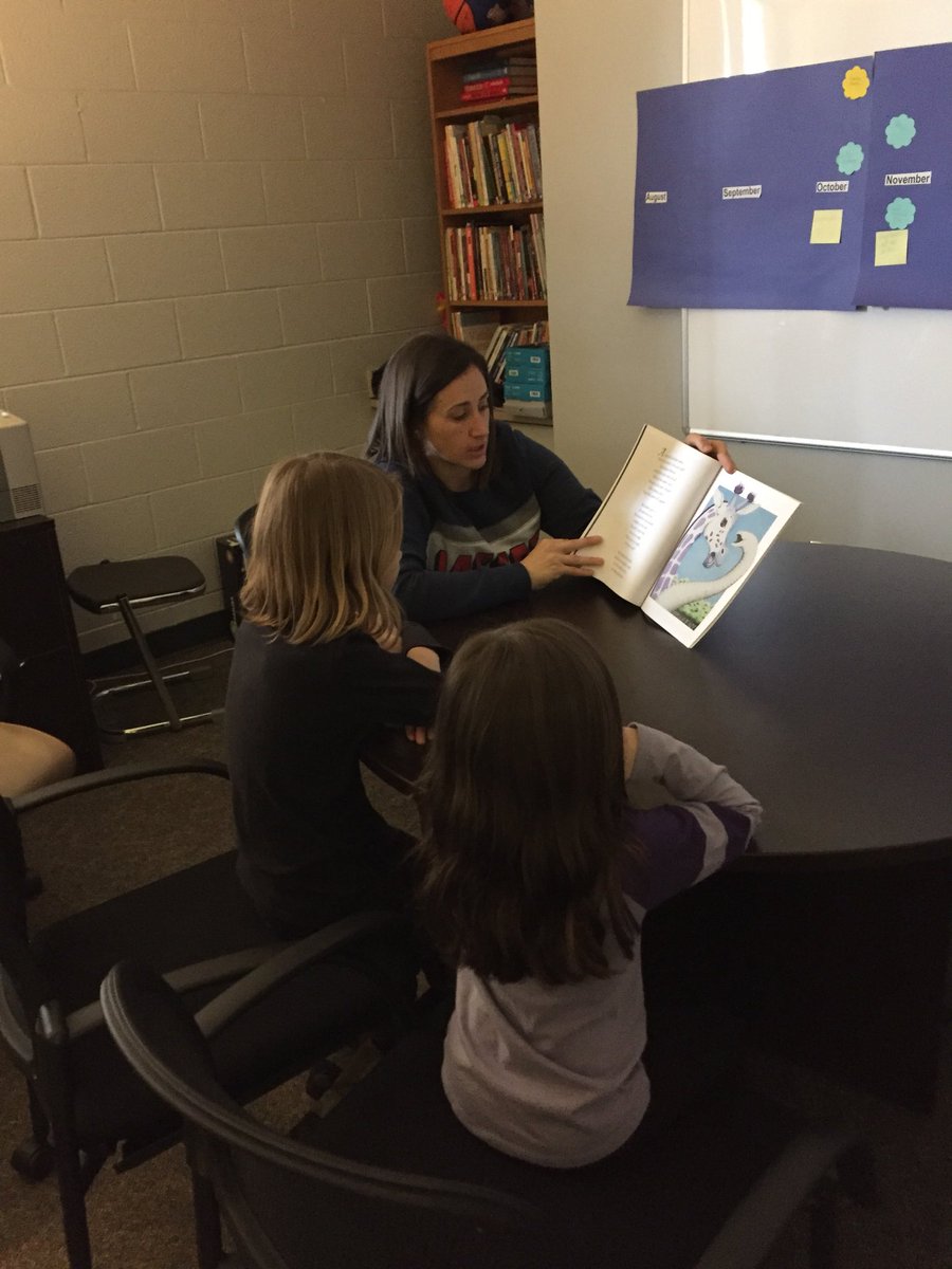 RESLibrary_DCS's tweet photo. Secret Stories! So fun to see new books and spend time with new teachers and friends this afternoon @resDCSD #cultureofbelonging https://t.co/GVVtnu9ZfH
