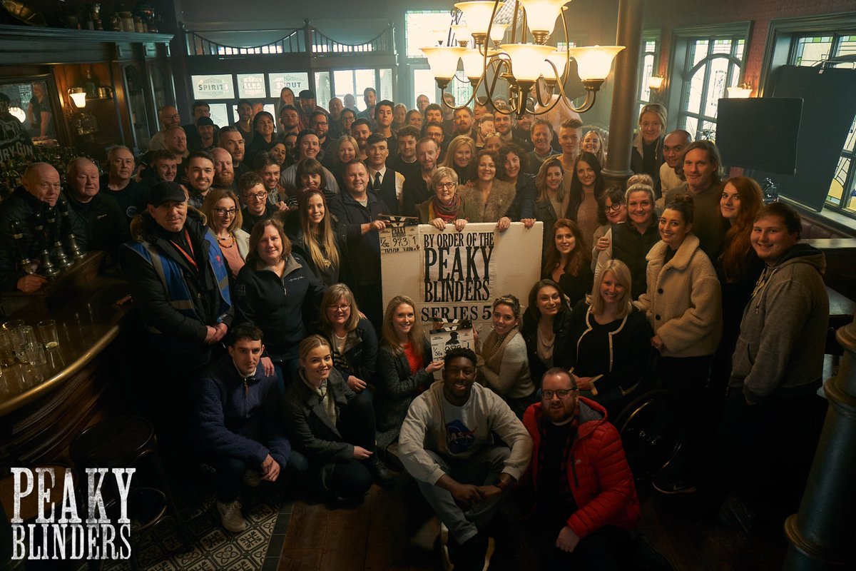 Peaky Blinders (@ThePeakyBlinder) on Twitter photo 18/01/2019 18:25:45 That’s a wrap! By order of the #PeakyBlinders cast and crew. Photo by @RobertViglasky That’s a wrap! By order of the #PeakyBlinders cast and crew. Photo by @RobertViglasky