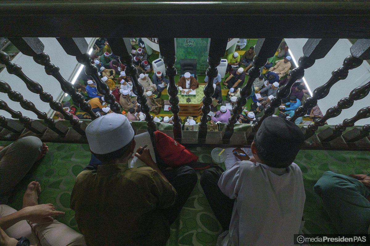 Dalam Kuliah Dhuha Masjid Rusila hari ini, saya membacakan kisah-kisah tangisan dan ratapan ahli neraka yang sangat dahsyat dan menakutkan.