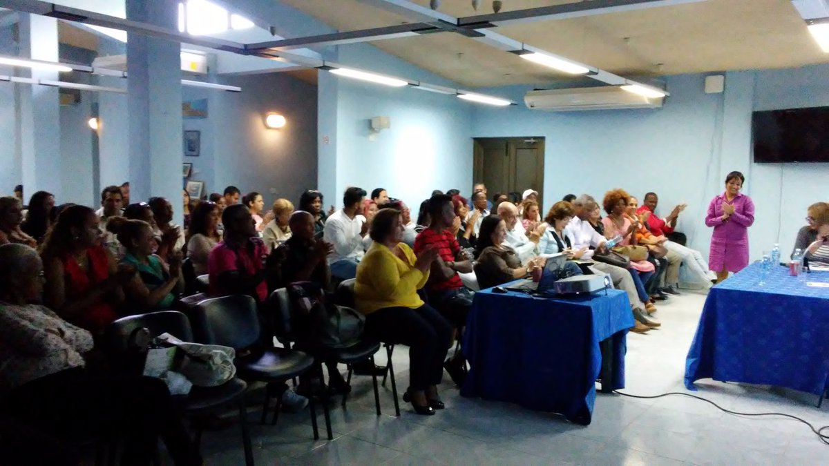 JenneifGuto's tweet photo. En la mañana de hoy tuvo lugar el Balance del año 2018 del Grupo de Trabajo Estatal #Bahía - #Habana. Seguimos adelante por una bahía más limpia. #Saneando el presente, cambiando el futuro. https://t.co/lhCvjkvrTD