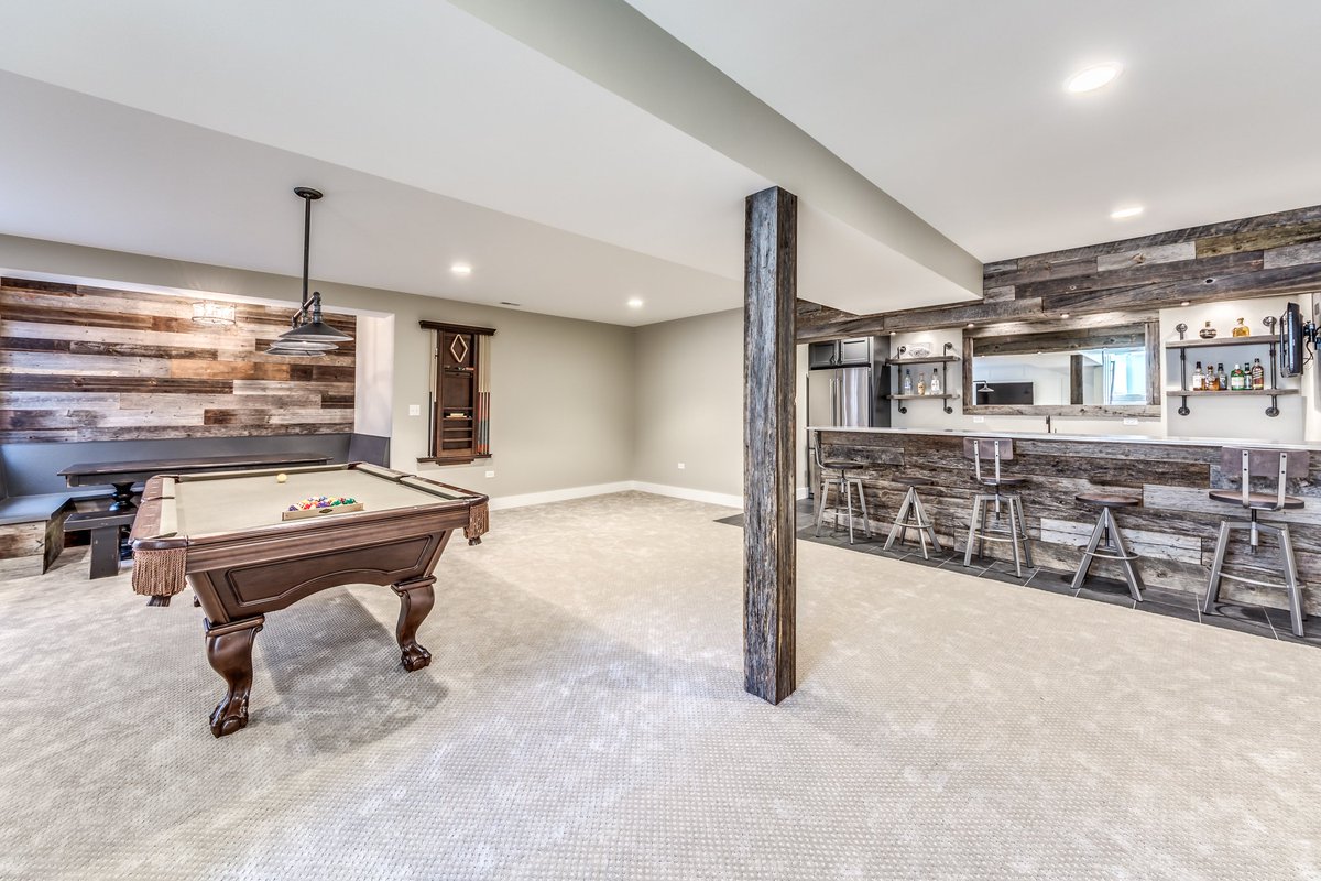 RedStart_Const's tweet photo. .Winter storm warning has us dreaming of hunkering down in one of these cozy Redstart basements. #Fridayfeels #basementgoals #redstartconstruction #redstartdesigners #basements #napervillebuilder #downtownnaperville https://t.co/gQbshDEViv