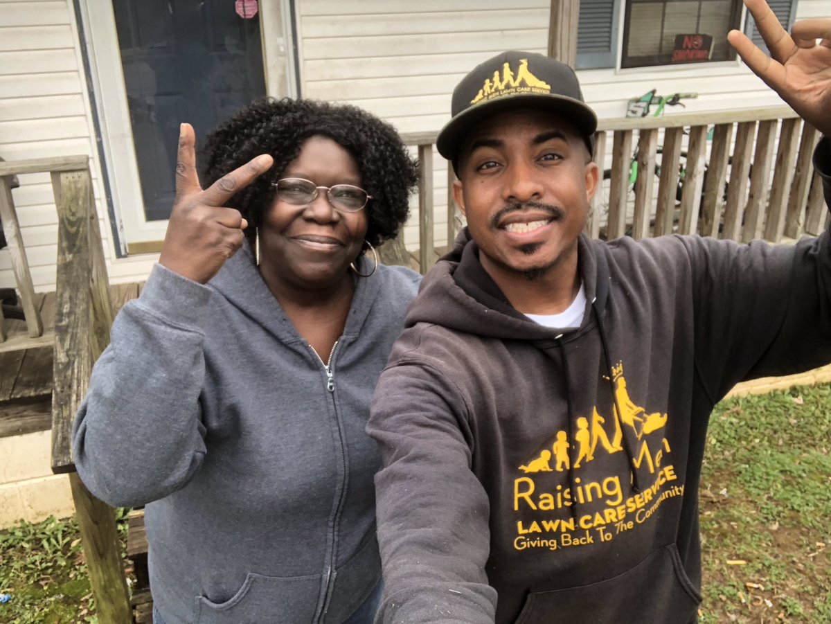 iamrodneysmith's tweet image. Just had the pleasure of mowing Ms. Smith's lawn for her . She contacted me after receiving a citation from her city about her lawn &amp;amp; was giving a fine of $500. She no longer has to worry about how it's going to get done anymore, I'll be doing it from now on!