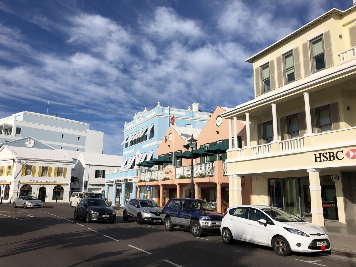 NatlMuseumBDA's tweet photo. Alright Twitter we see your #10yearchallenge &amp; raise you 90 #100yearchallenge 100 years ago today, the Paris Peace conference opened to negotiate the treaties that formally ended WWI. Front St. 1919 during a parade of returning Bermudian troops &amp; Front St. today #history #Bermuda https://t.co/F1PHuGJM7S