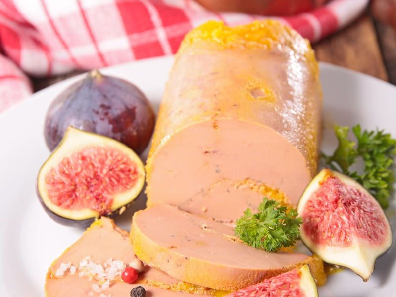 FandeFoieGras's tweet photo. Aujourd'hui nous partons à la découverte du Foie Gras maison au pineau ! Découvrez la recette en détail 👉 https://t.co/p1TjL7bQgH 
#recette #cuisine #FoieGras #cook #eat https://t.co/qEpVrY3N4W