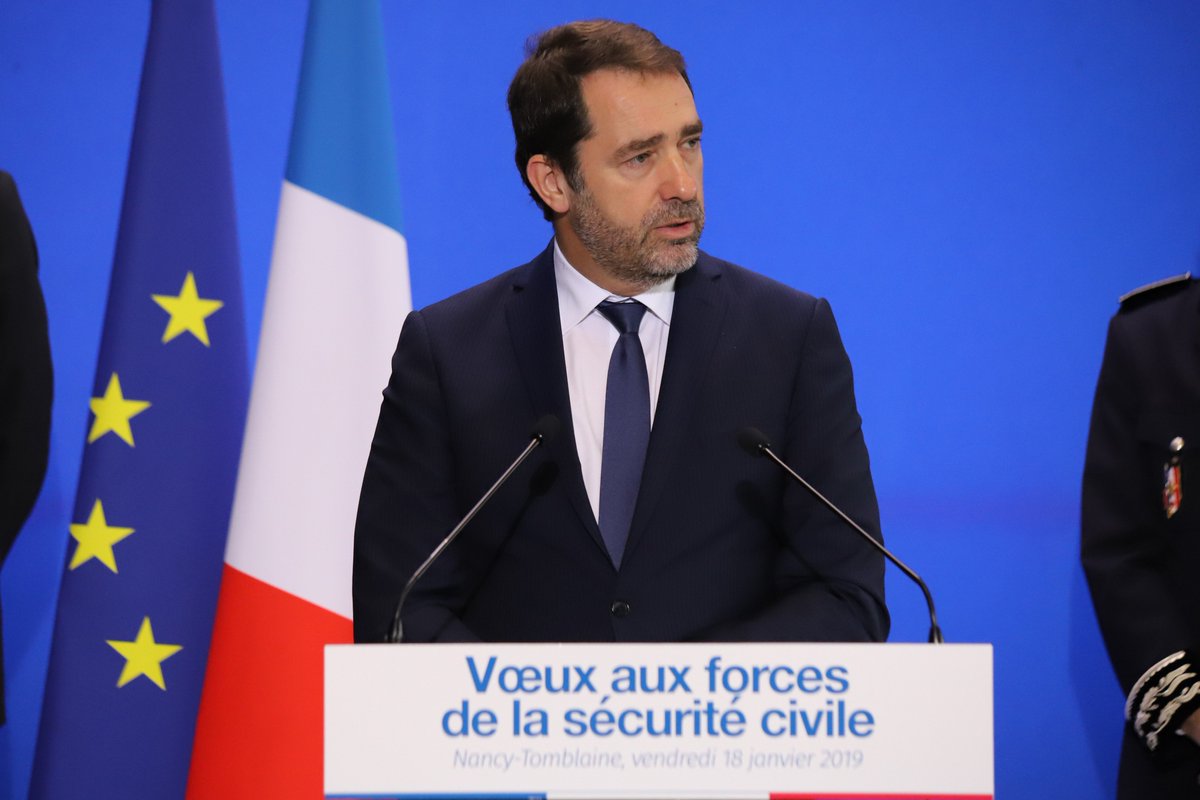 J’ai vu votre courage, votre soif de servir.
J’ai partagé avec vous des drames. Ils m’ont profondément marqué.
L’héroïsme, c’est votre nature. C’est votre quotidien.
Depuis 3 mois, j’ai l’honneur de vous défendre.
Alors pour vous, avec vous, chaque seconde, je me battrai.