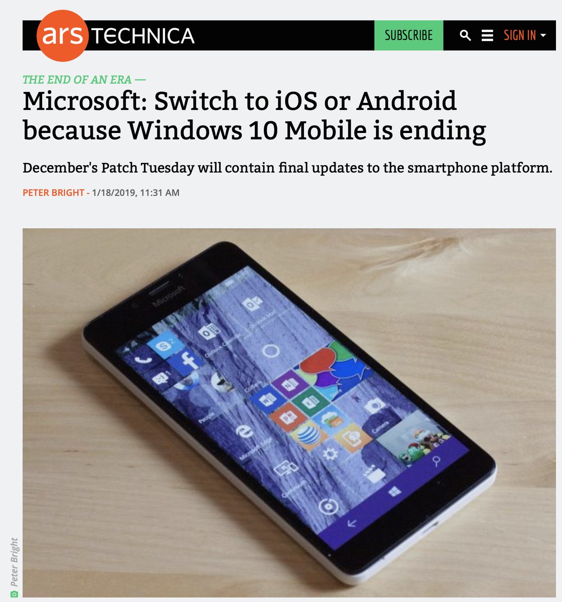 JonyIveParody's tweet photo. Shot and chaser. #OneMoreThing https://t.co/NI8aqFUIzZ