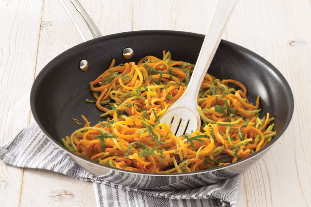 1919Cookware's tweet image. This easy but flavor-packed vegetarian dish is not only beautiful but healthy as well.  It makes a wonderful side dish for chicken or fish and the perfect complement to seared tuna. buff.ly/2FgQlS3