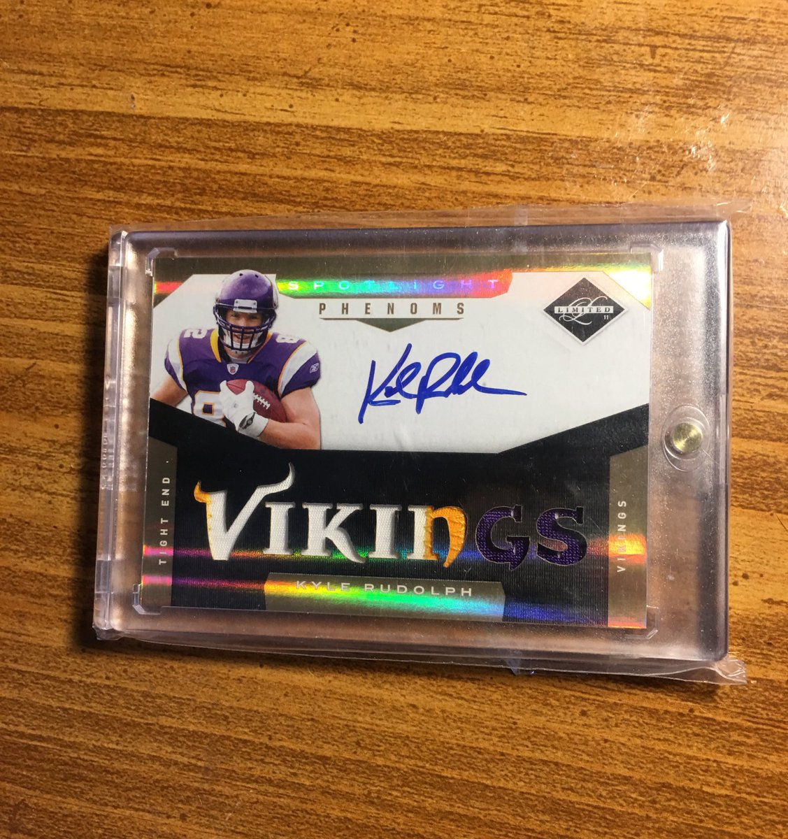 REP651MN's tweet image. 2011 Limited Kyle Rudolph RC Patch Auto 01/10