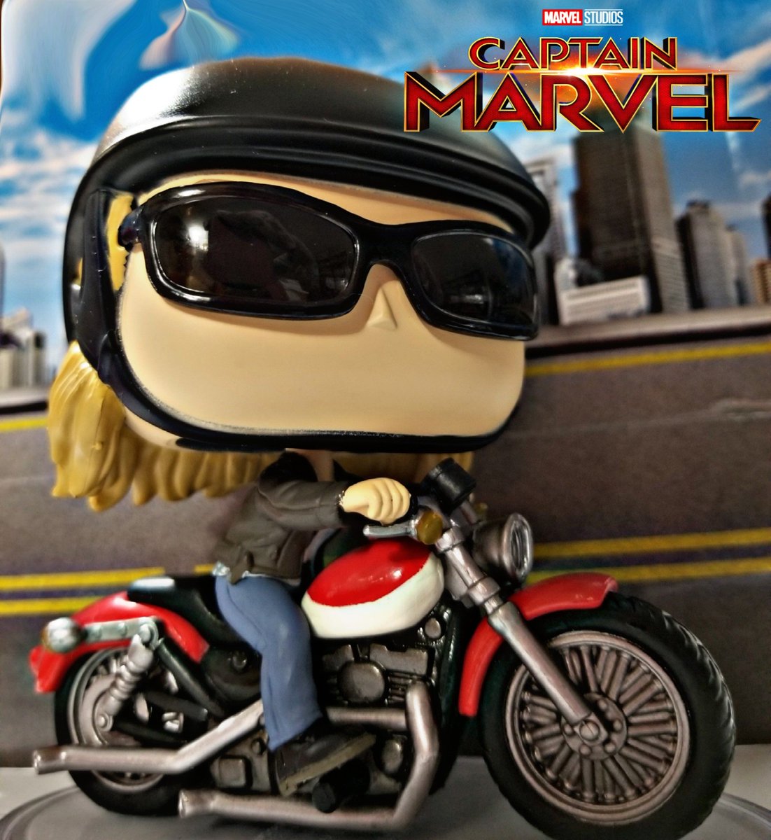 carol danvers funko pop