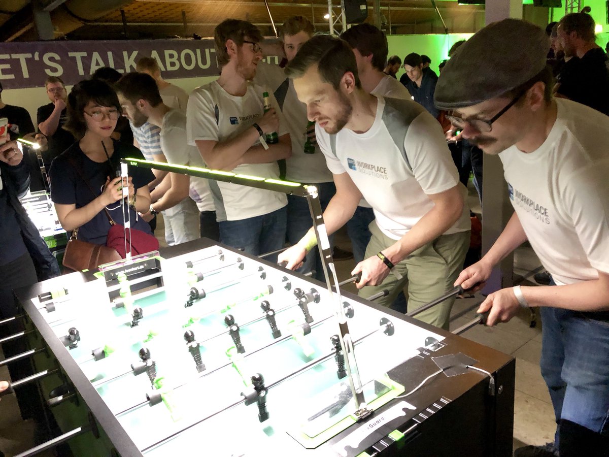 mrbreitling's tweet photo. Team WPS1 der @wps_de ist nach einem Sieg in der Profigruppe noch immer im Rennen um den Turniersieg und liegt gegen TeamNexperia in Führung... Nervenkrimi! #SKC19 #wpsftw https://t.co/2kJdcOQHvD