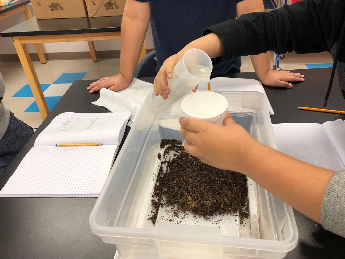 MrsDavis_tech's tweet photo. Landforms-water erosion! #beforethemess ⁦@DoganElementary⁩ https://t.co/6Jnl7Eyh2S