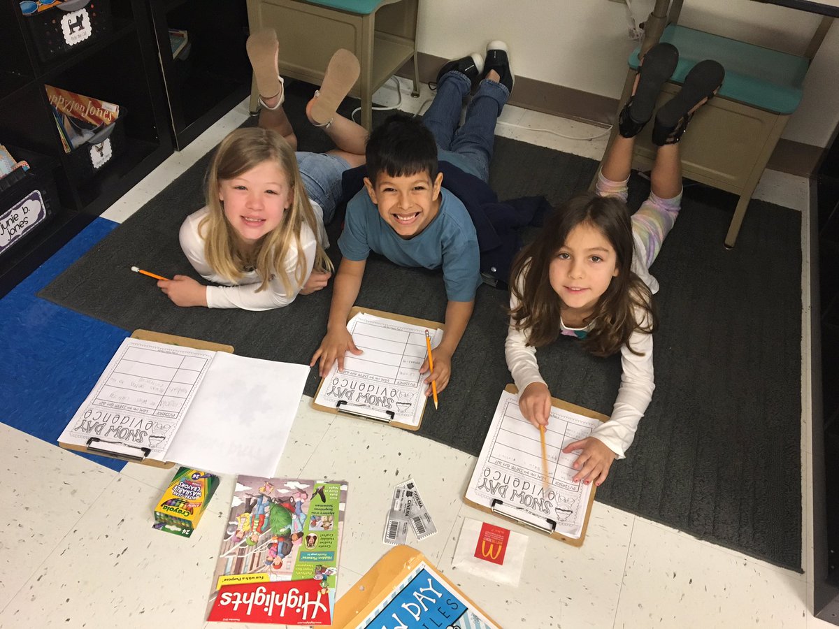 mscollinsroom's tweet photo. My little Inference Investigators hard at work! ๐ต๐ปโโ๏ธ๐ต๐ผโโ๏ธ๐#chcolts #teamworkisthebestwork #snowdayfunโ๏ธ https://t.co/MVTZ6i7zXv