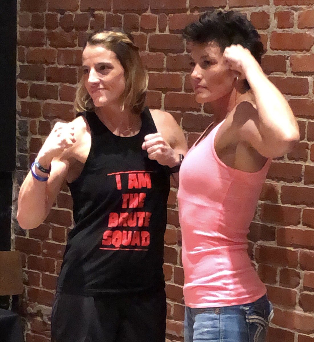Liv_4_MMA's tweet photo. Itβs official! Tomorrow night! #Knoxville #Tennessee!! @VALORFights 54 from The Knoxville Civic Coliseum!! If you can watch it live stream it at https://t.co/BAo1jz0Hme!! Now letβs do this!! #Phoenix #KMAA #VFC54 #MMA #WMMA https://t.co/HJN5mKm9kk
