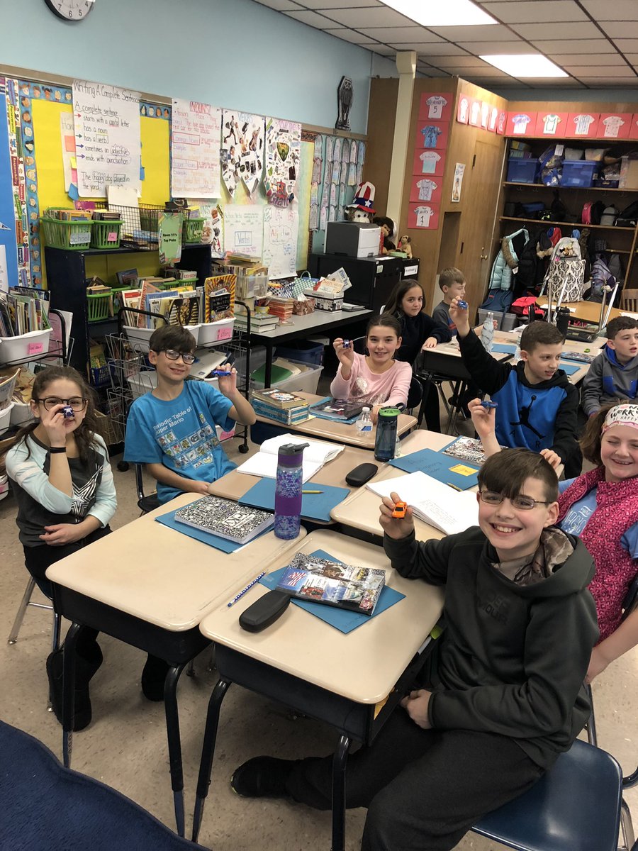 ENLFAIRFIELD's tweet image. Writing leads to fun surprises! Modeling for kids how to write an effective hooks. @MsMeininger and I used @Oprah as our inspirational subject. Our kids got to experience the Oprah Effect. #YouGetACar #OprahForTheWin #WritingLessons