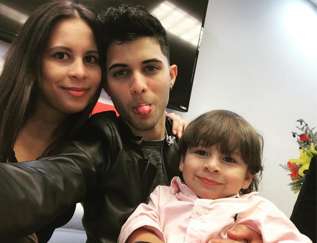 EritoColon's tweet photo. Mis hijos y mi nieto mas grande....Una enorme bendicion ❤️ https://t.co/ggrTkhHnuU