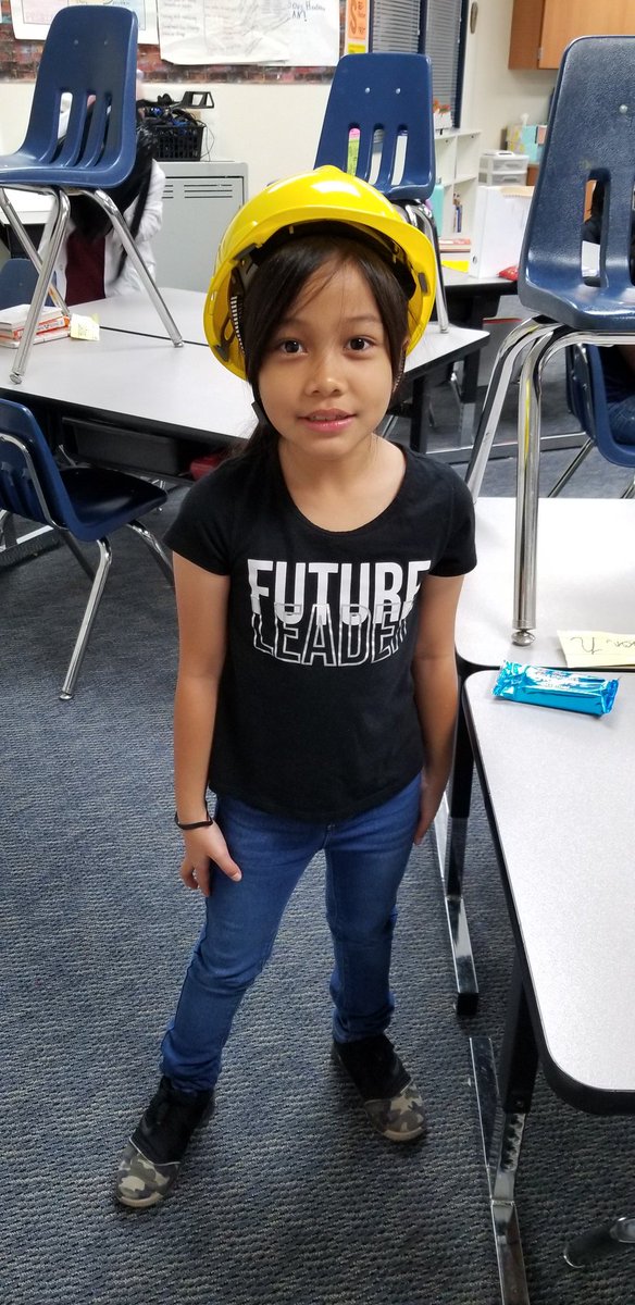 JessPagn11's tweet photo. Future leaders #CareerDay #CollegeWeek #coltslearn #mccallfeels https://t.co/rzKXPpgagH