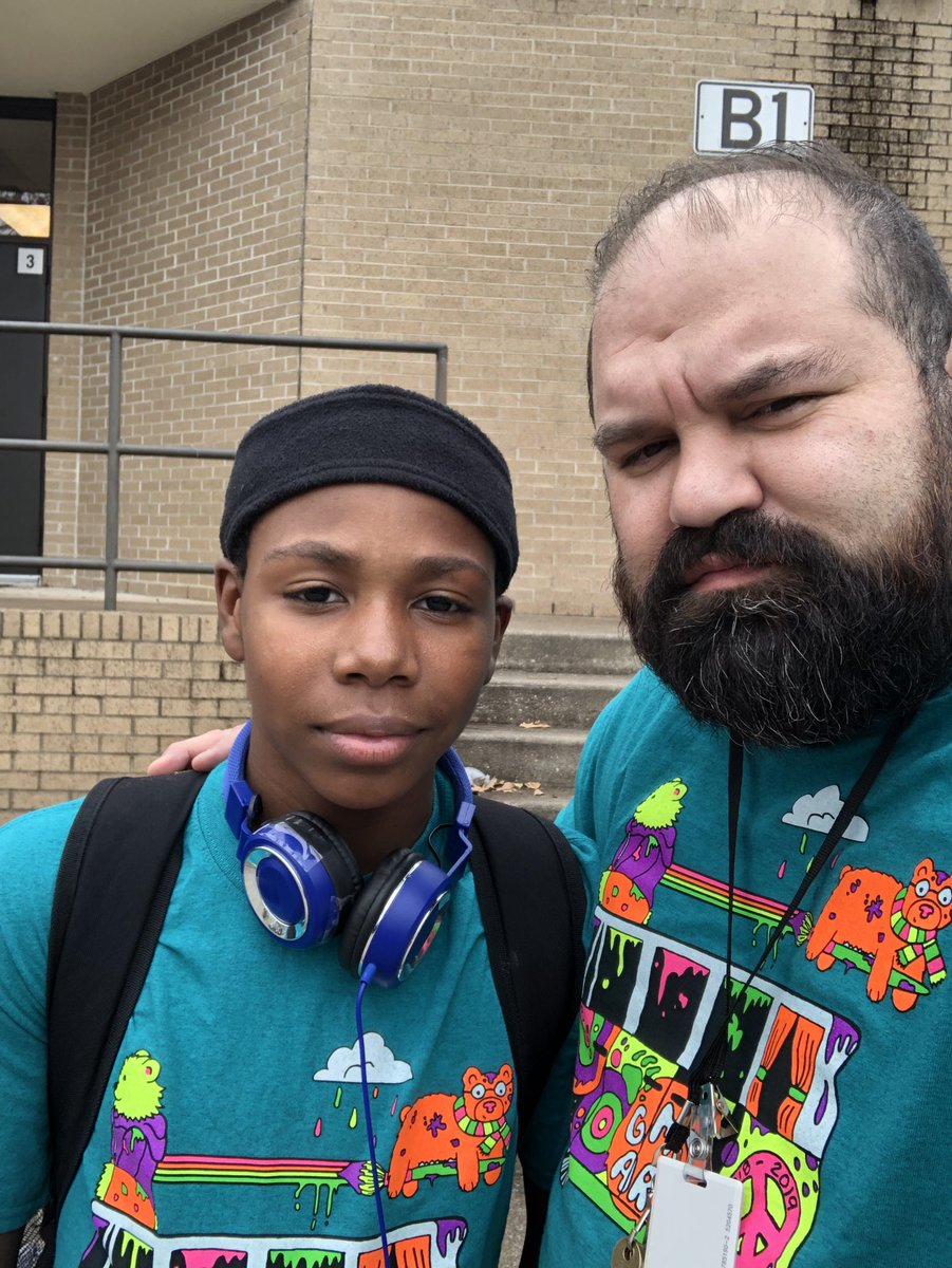 LopezDeVic's tweet image. When your twinning-it-up with one of your “tough guys” and he says let’s take a selfie but no smiling. Me... cool-smiling is overrated! #GMSInspires #createthewave #twinningforthewin
