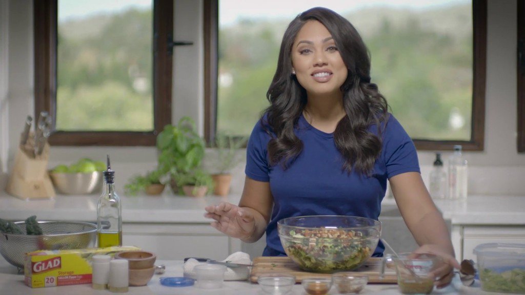 StudioBFilms's tweet image. Studio B Films was thrilled to partner with Current Marketing, Ayesha Curry, and Glad to produce this series of videos showcasing Ayesha’s delicious recipes and Glad food storage products! Glad: Ayesha Curry - Kale Salad