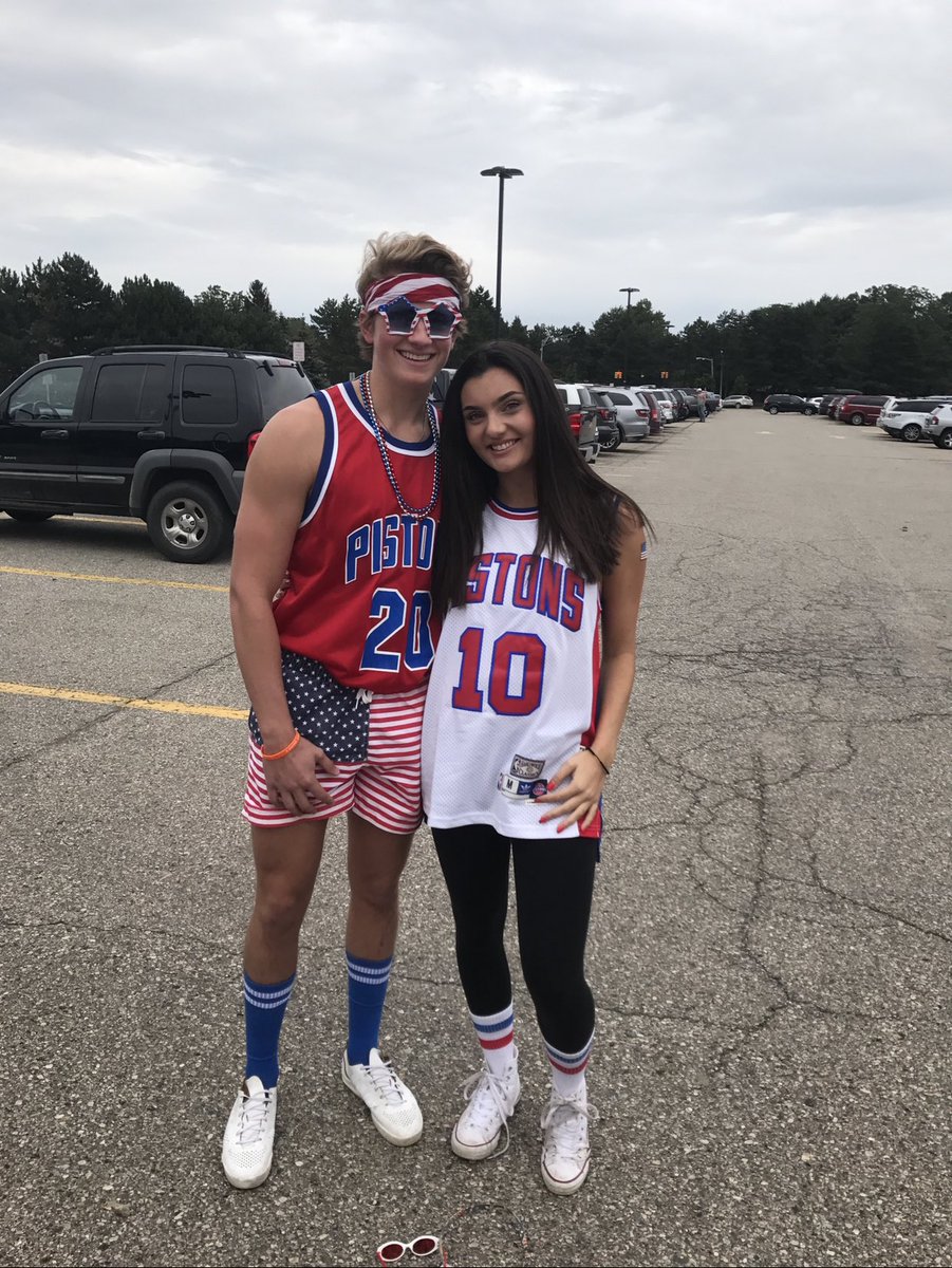 reese_mccorry's tweet photo. happy 18th bday to an old pal @ZyrekMichael much love for u bool brother💟 https://t.co/zRKjYD5kMm