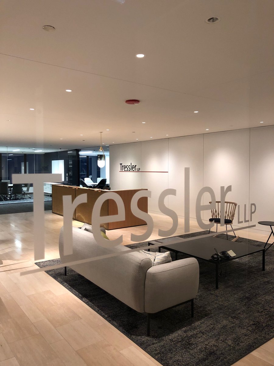 Power_Construct's tweet photo. Transforming the 61st floor of the Willis Tower, our #PowerWorkplaceGroup teamed with @PBDChicago to construct a cutting edge corporate office. Welcome home @TresslerLLP ! #WeBuildChicago #TresslerLLP https://t.co/xAs4vsknbj