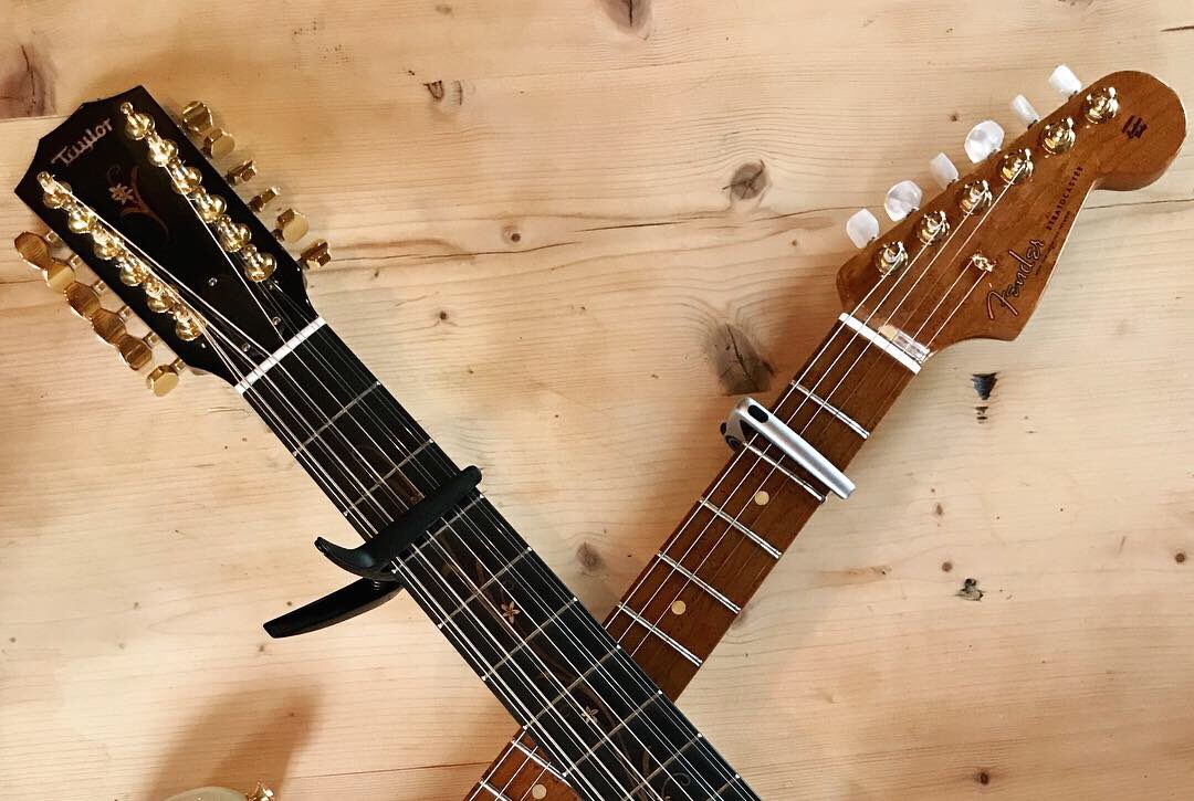 americanblnde's tweet photo. @Natalia__Morris is loving her new capos from @G7thCapos ! Simply the best! β€οΈ #g7thfamily #bestcapoever #g7thcapo #customcapo https://t.co/76z4oZf71r