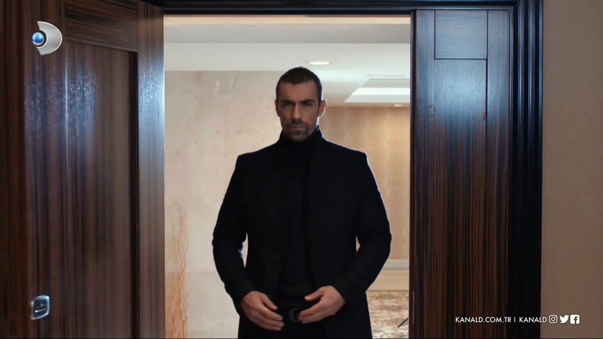 Boyuna da posuna da bin maşallah 😻❤
#Muhteşemİkili #İbrahimÇelikkol