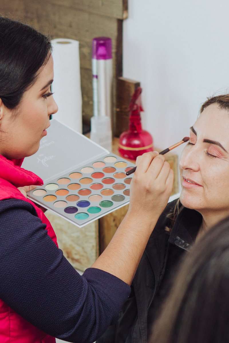 ¡Iniciamos en febrero con los talleres! los invitamos a estar pendientes de la pagina de facebook facebook.com/MejoremosNuest… 

#SiAprendoEmprendo #SoloParaServir