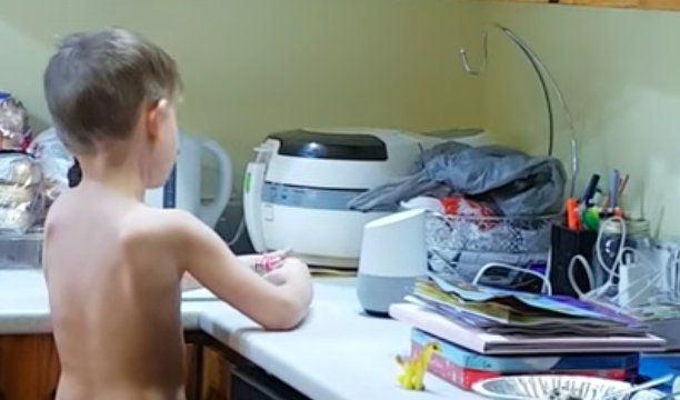 Adorable kid tries to train his Google Home, and it does not go well https://trib.al/Kh5NBIbย