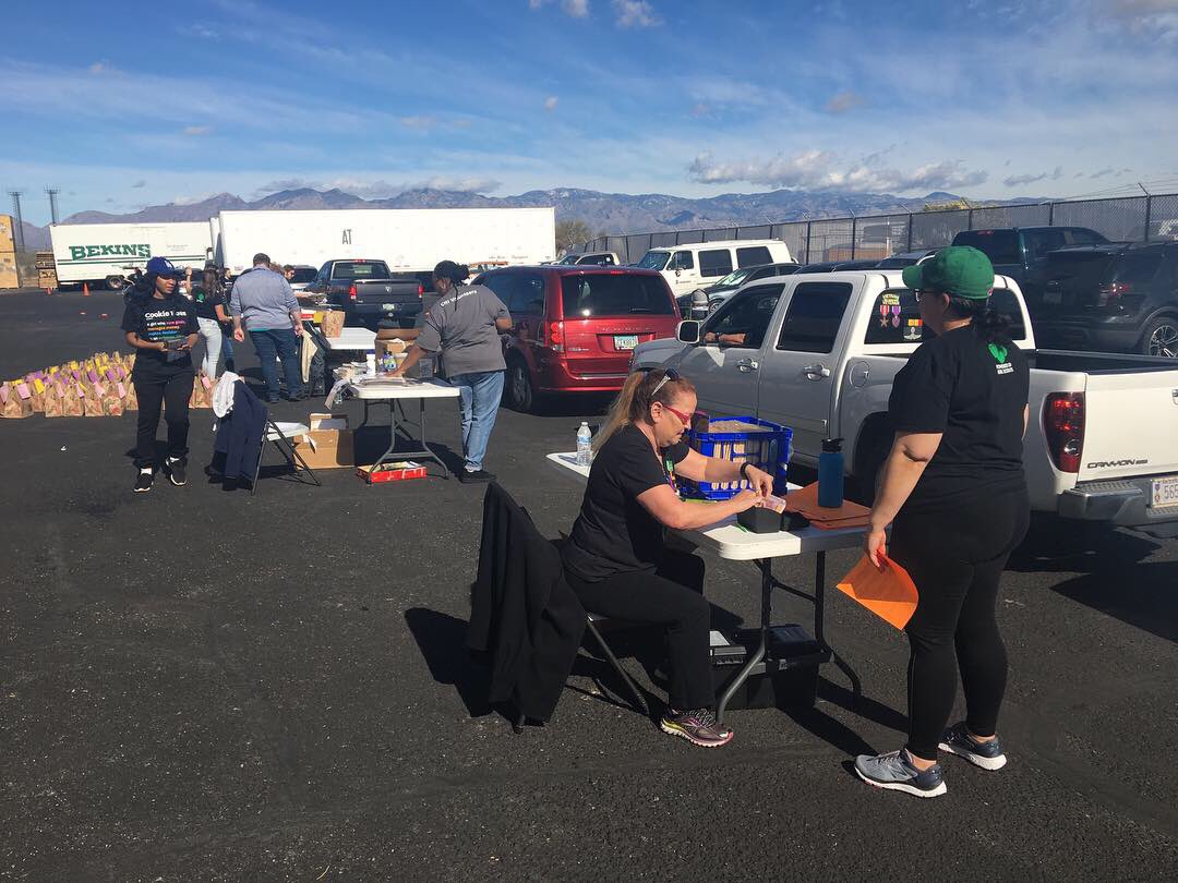 KOLDNews's tweet photo. COOKIE CRAZY! 🍪 It is the first day for Girl Scout Troops to pick up their cookies for the season; they will start selling them door-to-door tomorrow! What is your favorite Girl Scout Cookie? 🍪🍪🍪 #girlscoutcookies #tucson #cookiecookiecookie https://t.co/MaMVPEh8ri