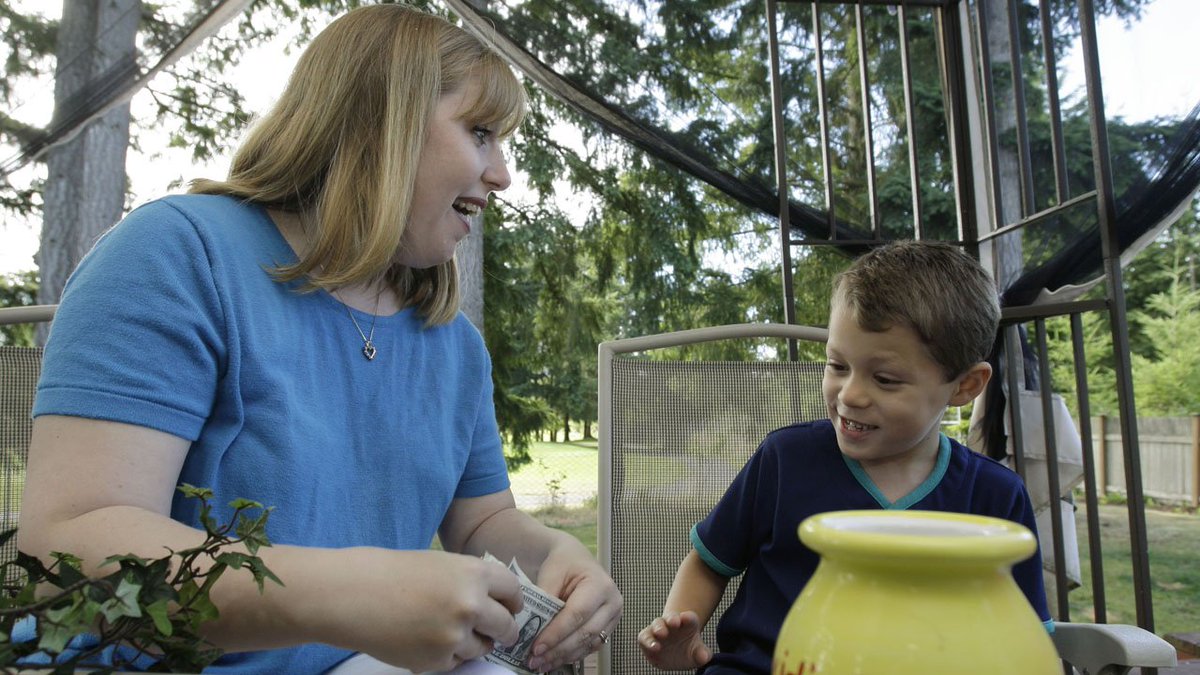 Study says stay-at-home moms should earn salary over $162,000 a year bit.ly/2U1DneP?utm_so… https://t.co/DGHUYISHp6