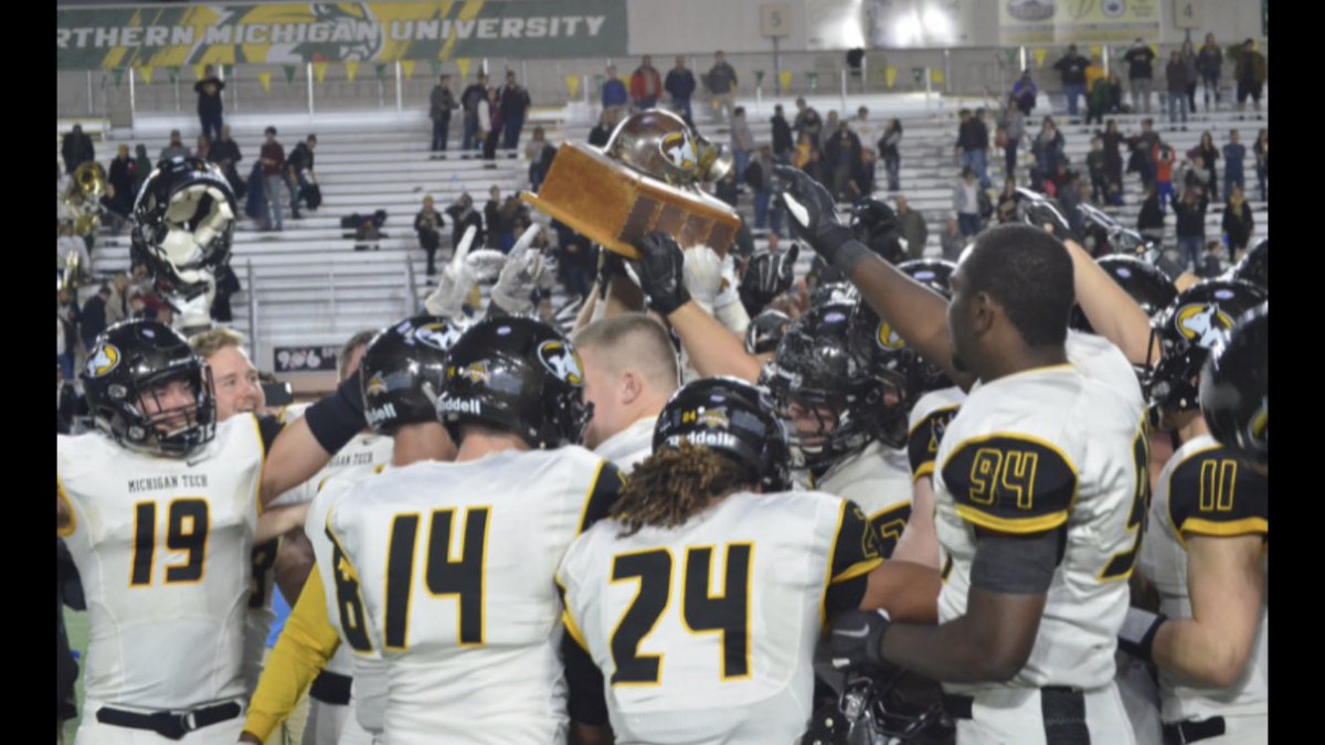 Michigan Tech Football On Twitter Next Year We Ll Do The 10yearchallenge But Right Now We Have The 9yearchallenge Been In The Same Spot For 9 Years Running Whether We Play For
