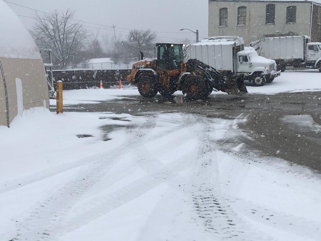 City_Lafayette's tweet photo. If the next snow comes with wind and an arctic blast, salt is less effective so crews will need to make more passes with the plows. If possible, move vehicles off the street to maximize plow crew efficiency. Share your driveway with a friend and  clear your sidewalks! https://t.co/ggERVyrDVd