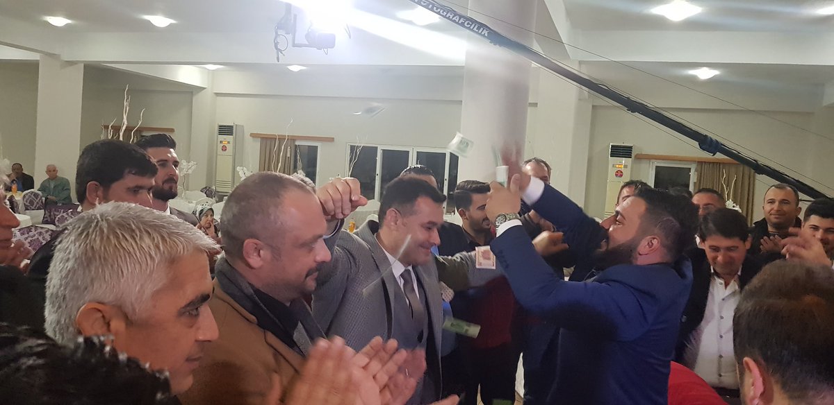 Kuzmin ve Kerimoğlu ailelerinin mutlu gününe belediye başkanımız Sn Adem Murat Yucel bey ile iştirak  ettik.
Genç çiftimize bir ömür boyu mutluluklar dilerim...