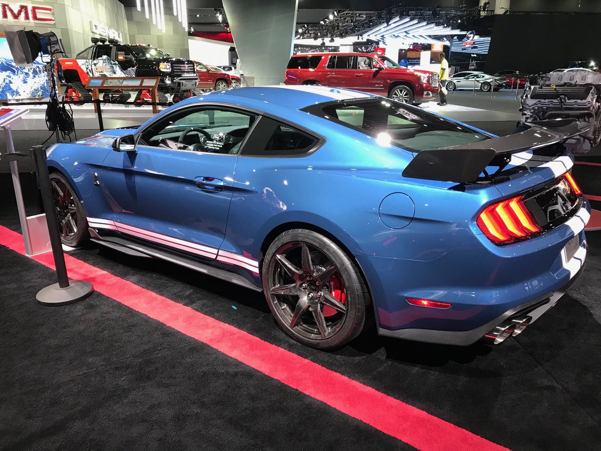 tvnewzguy's tweet photo. Checking out some of the cool vehicles from our domestic automakers before the doors open tonight. #RedCarpetCharityPreview #7autoshow @wxyzdetroit https://t.co/HmEZOsgWwi