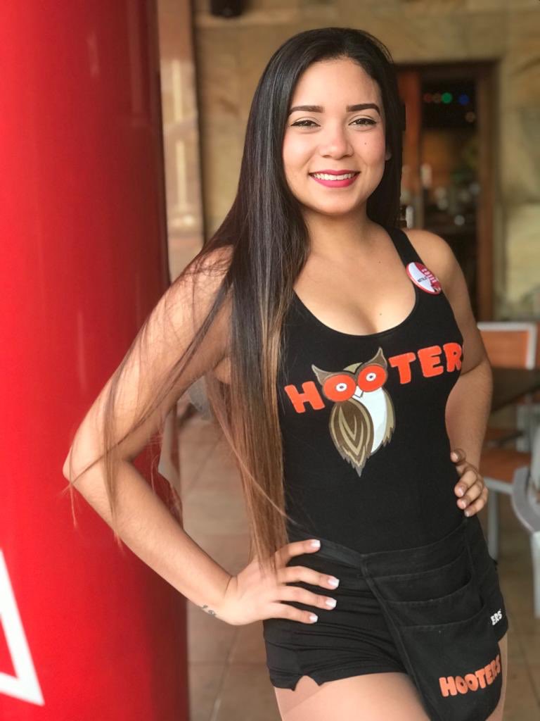 hootersdr's tweet photo. Hooters After Work 🙌🏼 https://t.co/OfPc9jNQxW