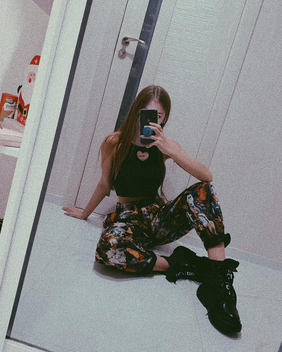 beregoinews's tweet photo. 💕miss my acc Instagram @iulianaberegoinews and @iulianaberegoinews_  😭😑
#iulianaberegoi #iulianaberegoinews https://t.co/PK86aF2jTf